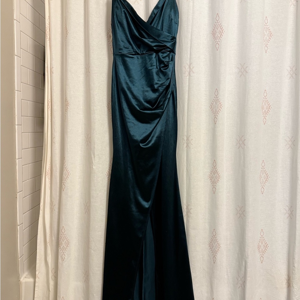 Elegant Teal Evening Gown